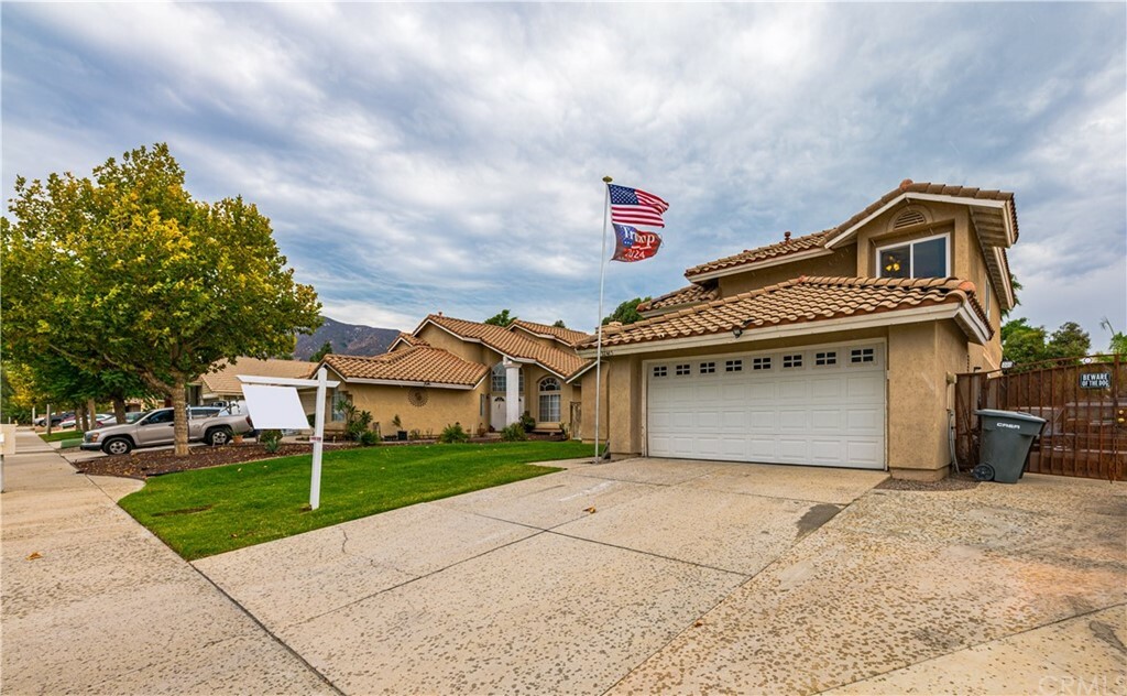Property Photo: 32465 Skylark Drive CA 92530