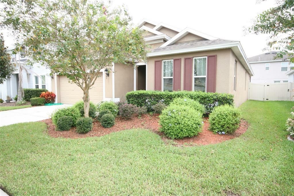 Property Photo:  15305 Long Cypress Drive  FL 33573 