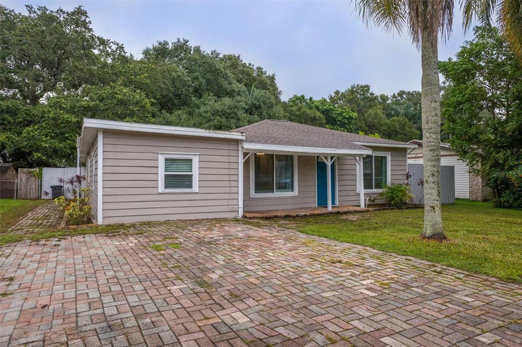 Property Photo: 4435 78th Lane N FL 33709