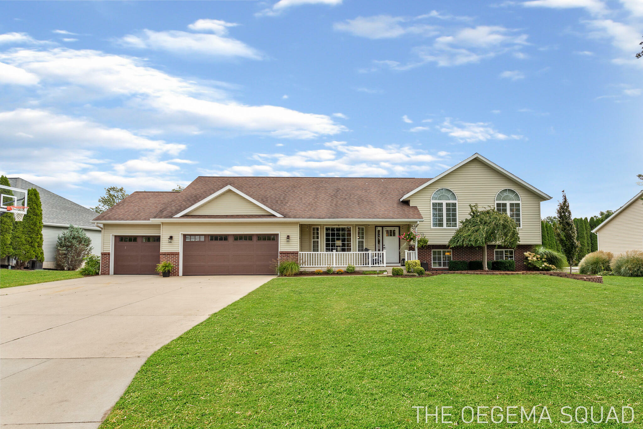 Property Photo:  3582 Elk Drive  MI 49464 