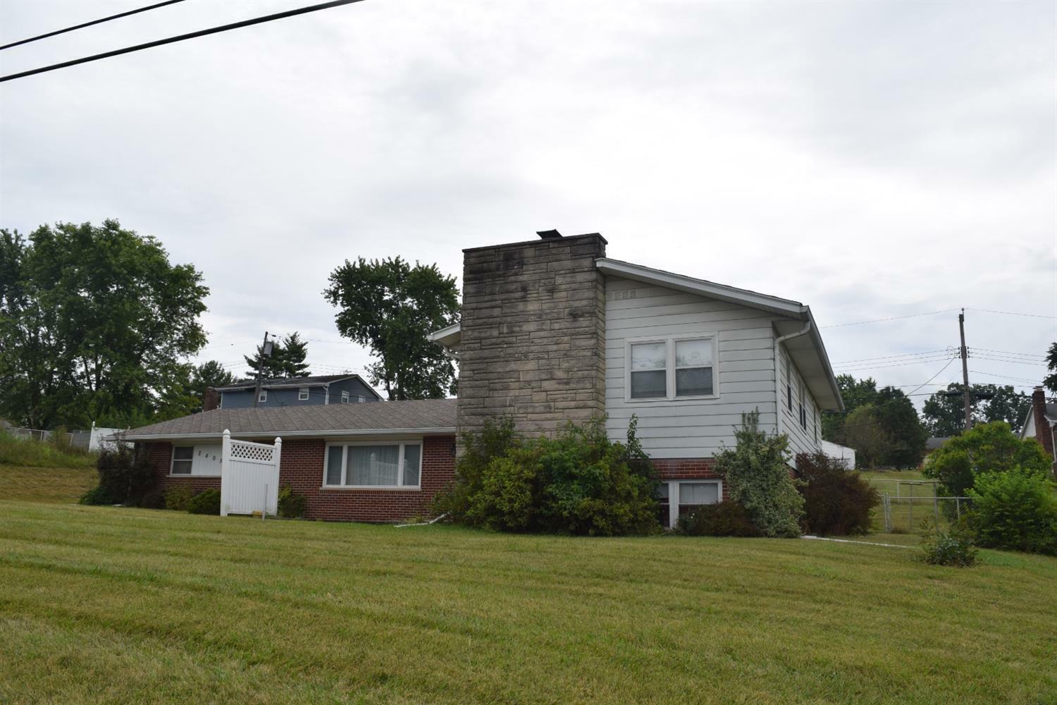 Property Photo:  2405 Millville Ave  OH 45013 