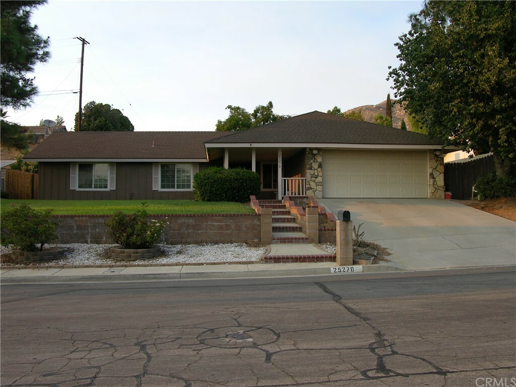 Property Photo:  25270 Jaclyn Avenue  CA 92557 