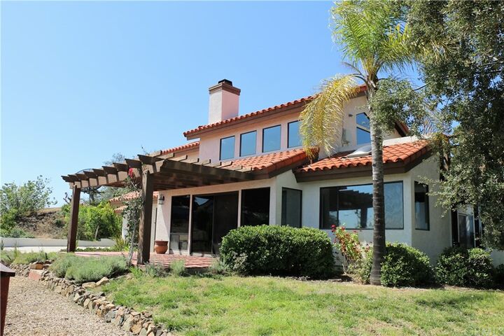 Property Photo:  40474 Camino Noroeste  CA 92562 