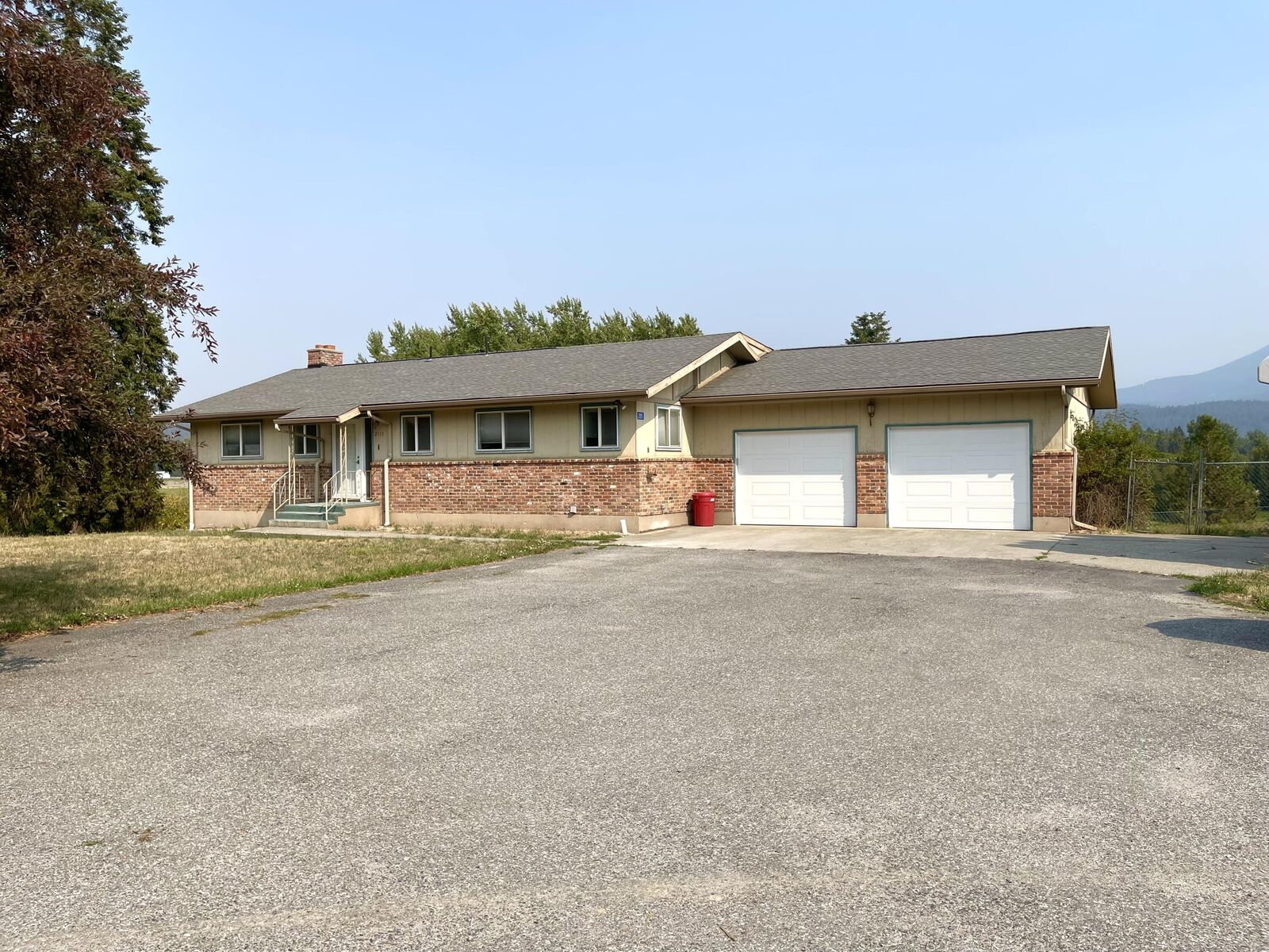 Property Photo:  2115 Highway 395 S  WA 99109 