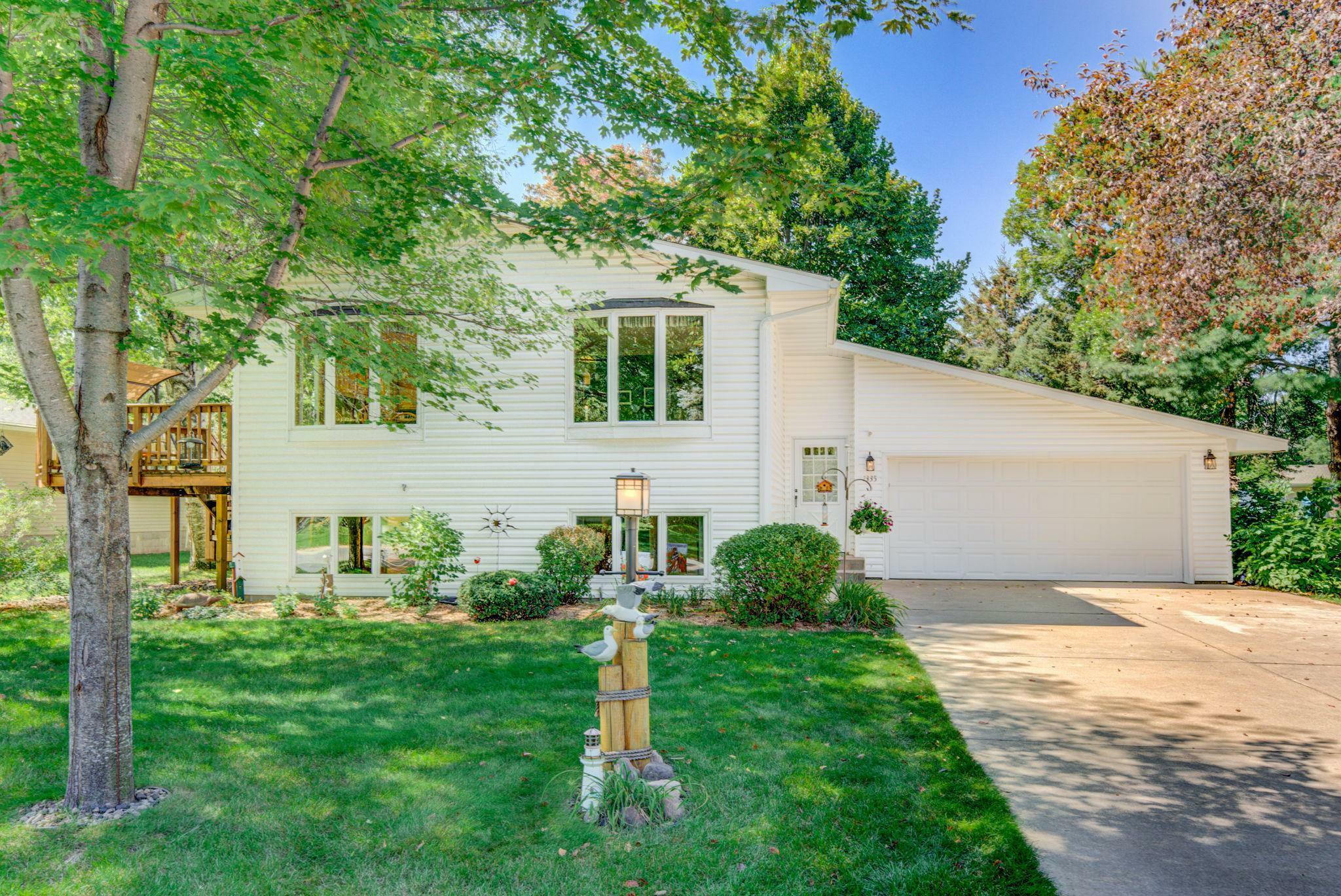 Property Photo:  1335 Willow Avenue  WI 54017 