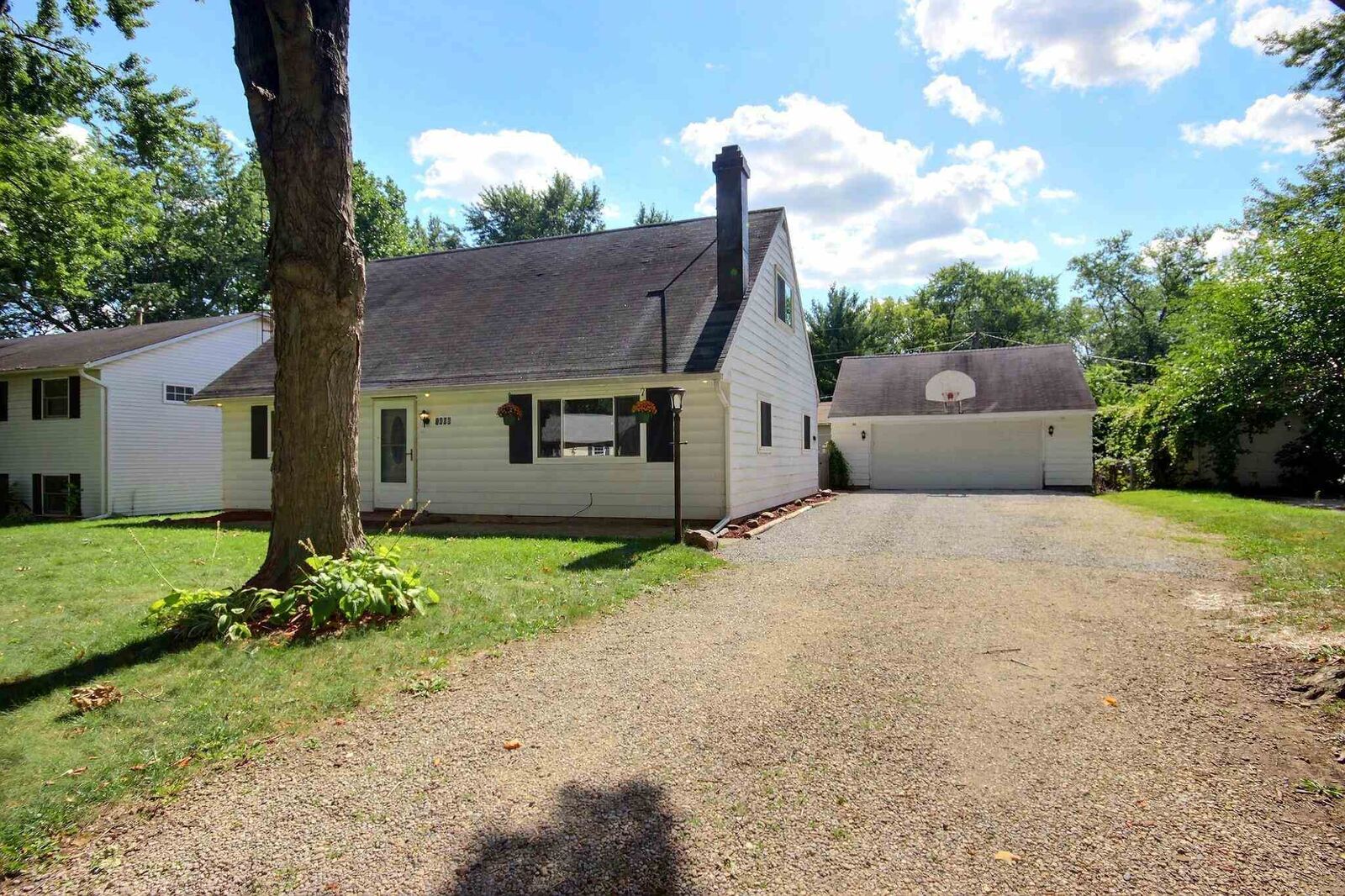 Property Photo: 1406 Asbury Drive IN 46774