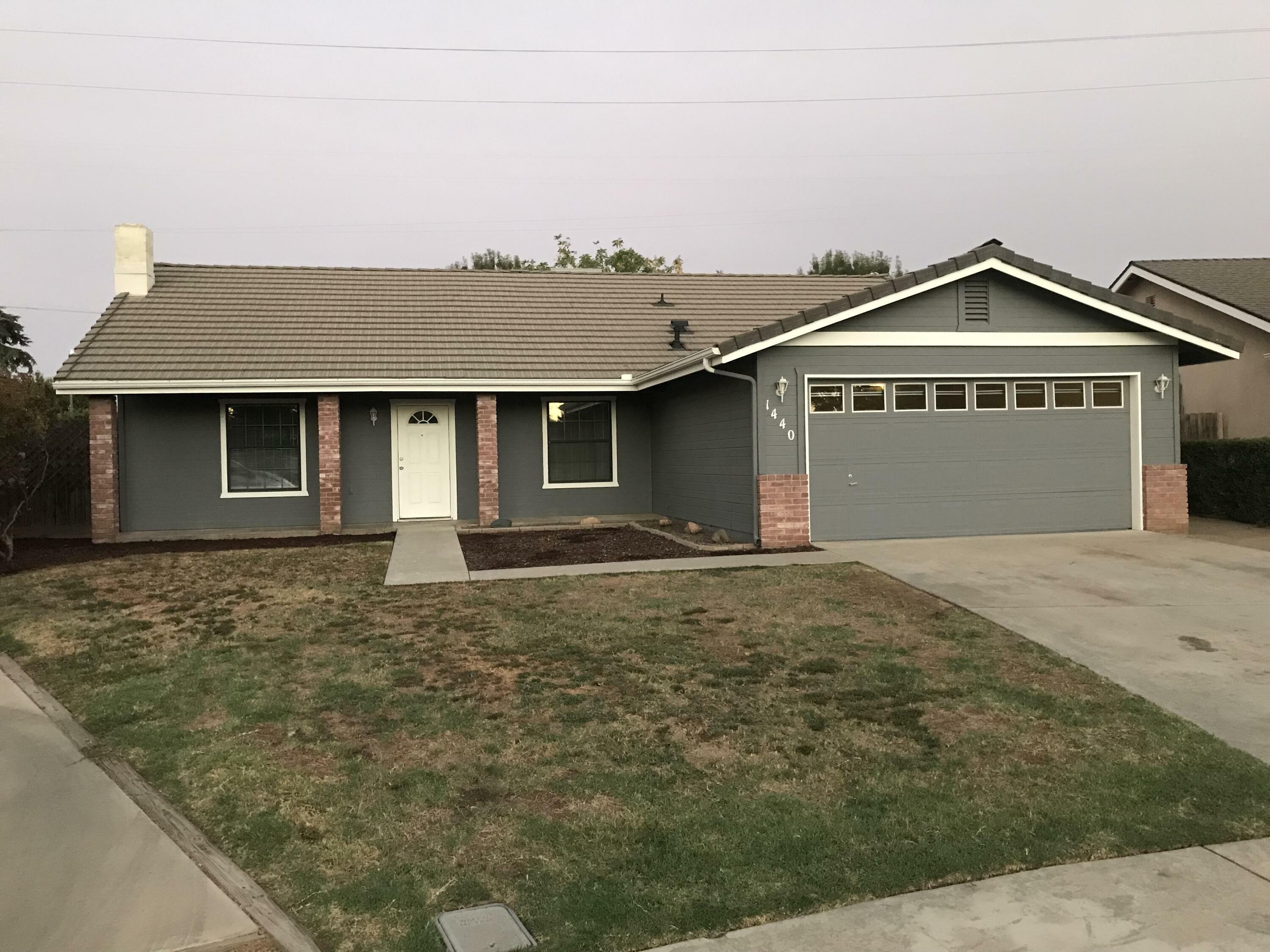 1440 N Alder Court  Visalia CA 93292 photo