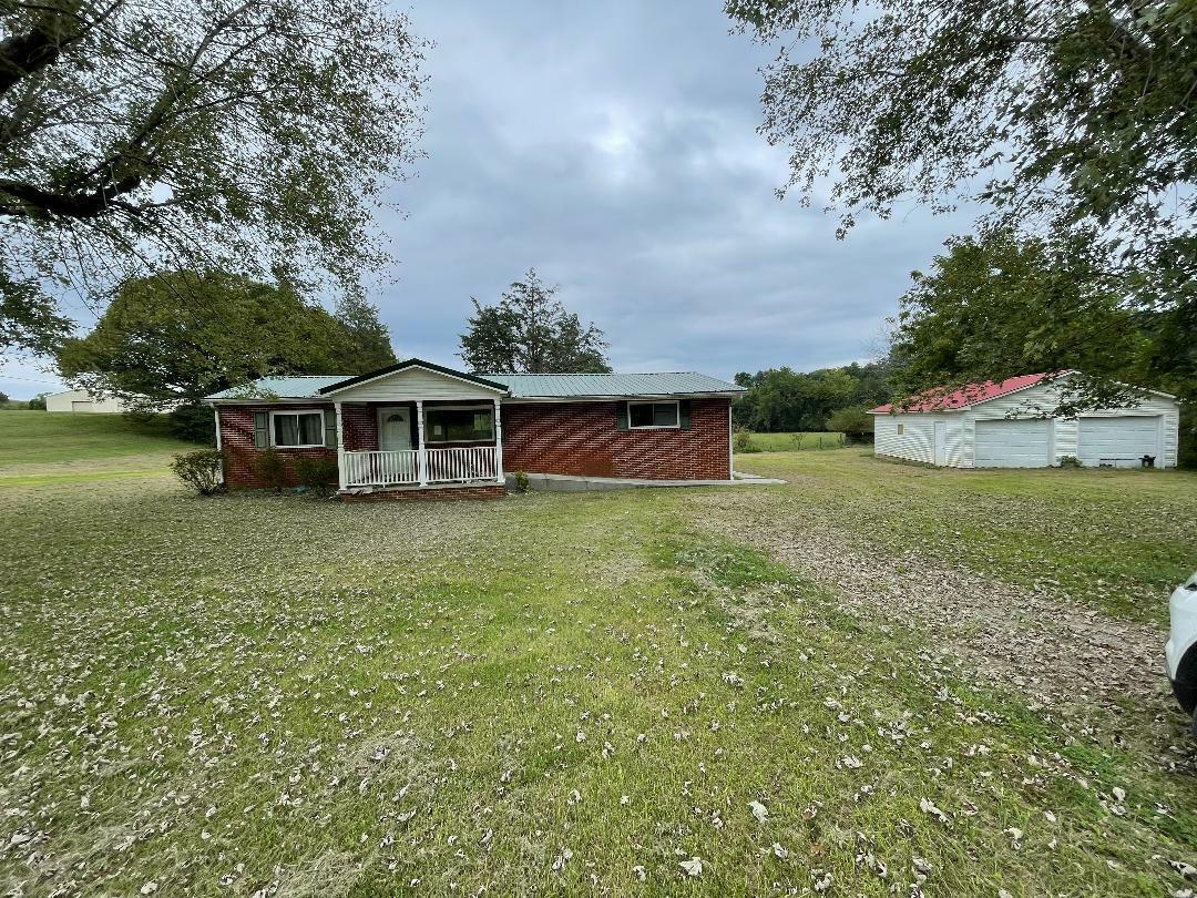 Property Photo:  922 Cross Valley Rd  TN 37766 