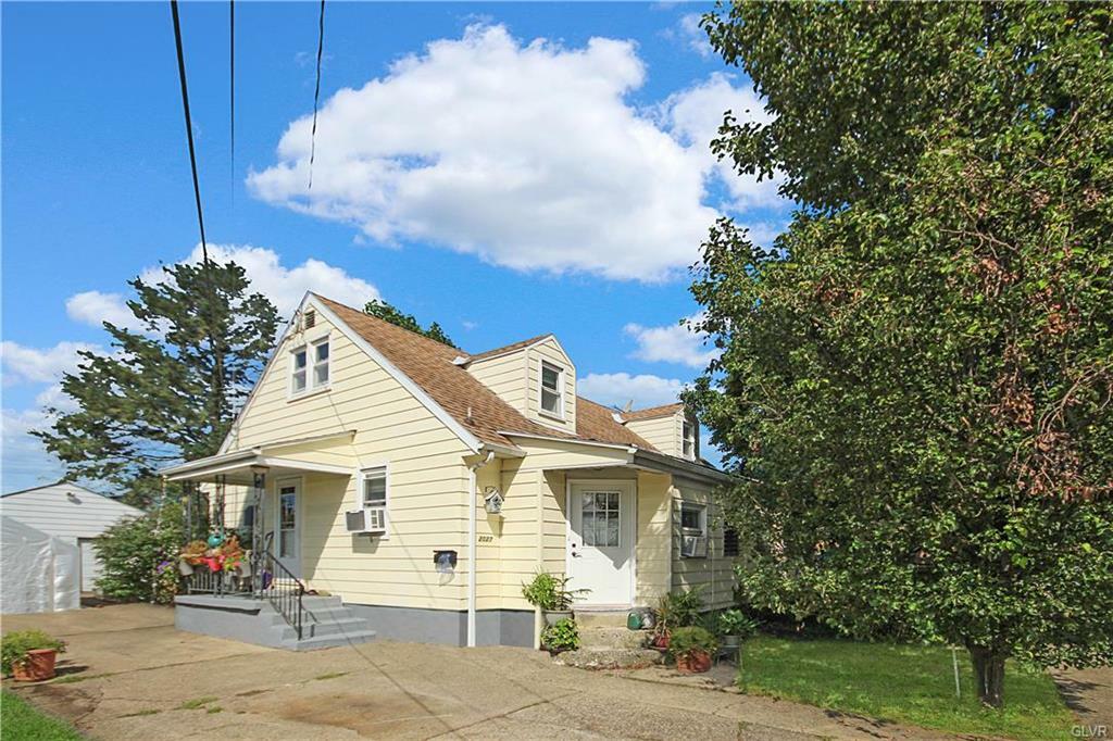 Property Photo:  2027 Boyd Street  PA 18017 