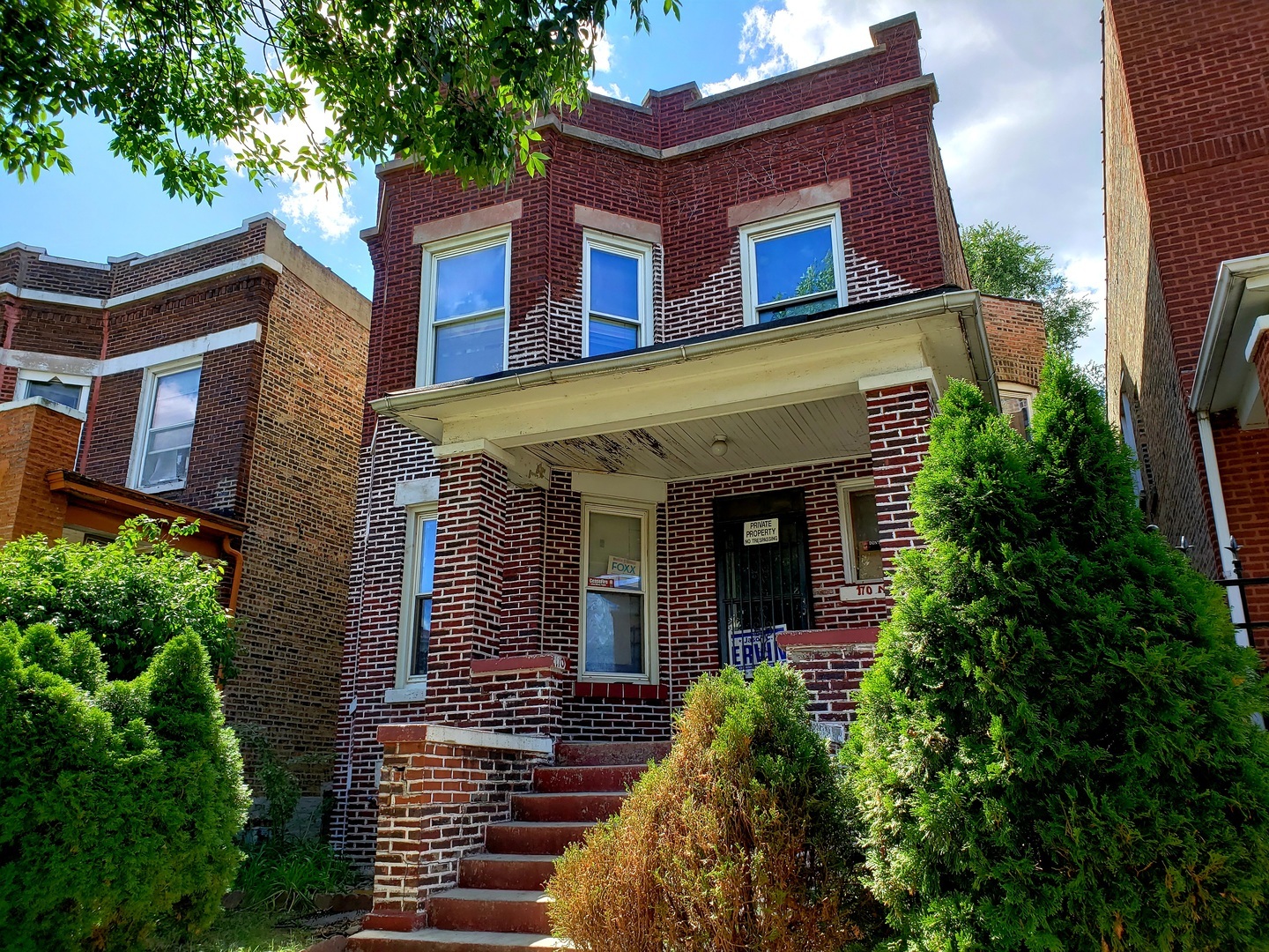 Property Photo:  170 N Laporte Avenue  IL 60644 