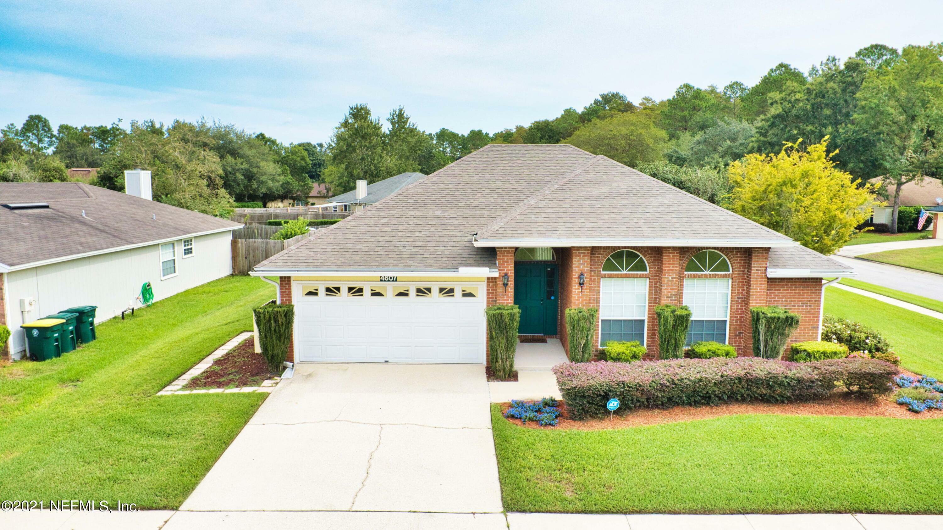 Property Photo:  4607 Carriage Crossing Drive  FL 32258 