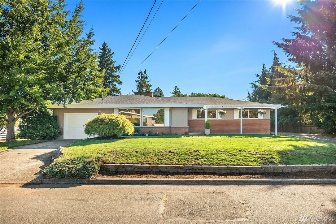 Property Photo: 21105 81st Place W WA 98026