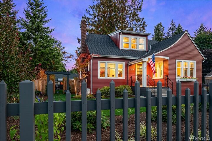 2327 A NE 127th St  Seattle WA 98125 photo