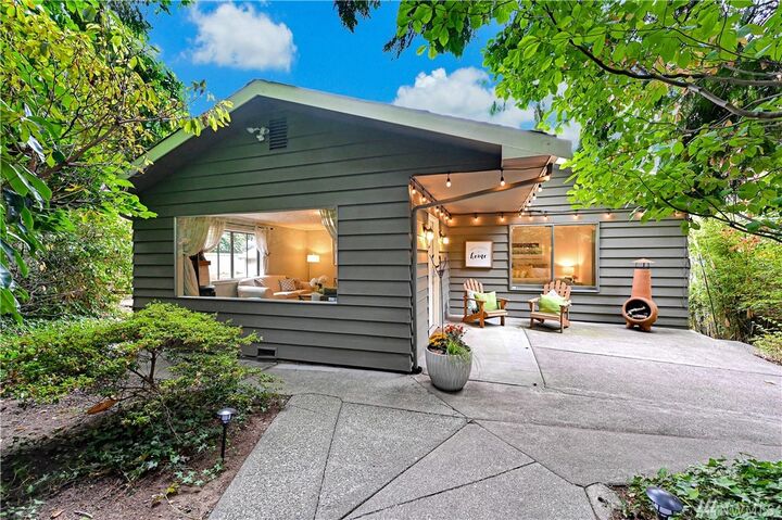 Property Photo:  11767 Sand Point Wy NE  WA 98125 