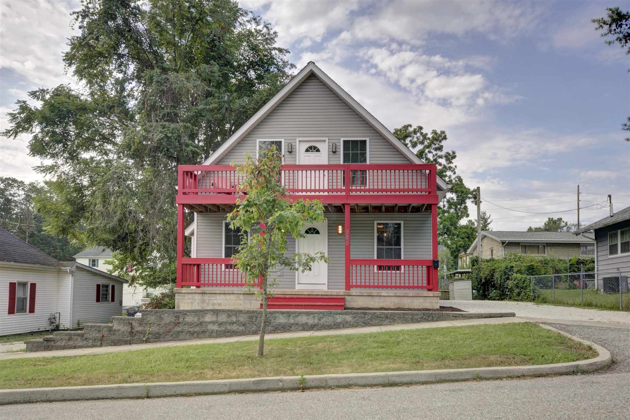 Property Photo: 325 W 15th Street IN 47404