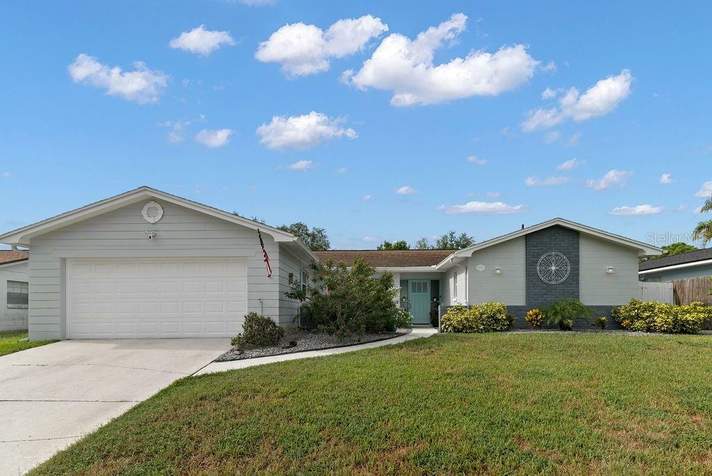 Property Photo:  1916 S Blossom Lane S  FL 32751 