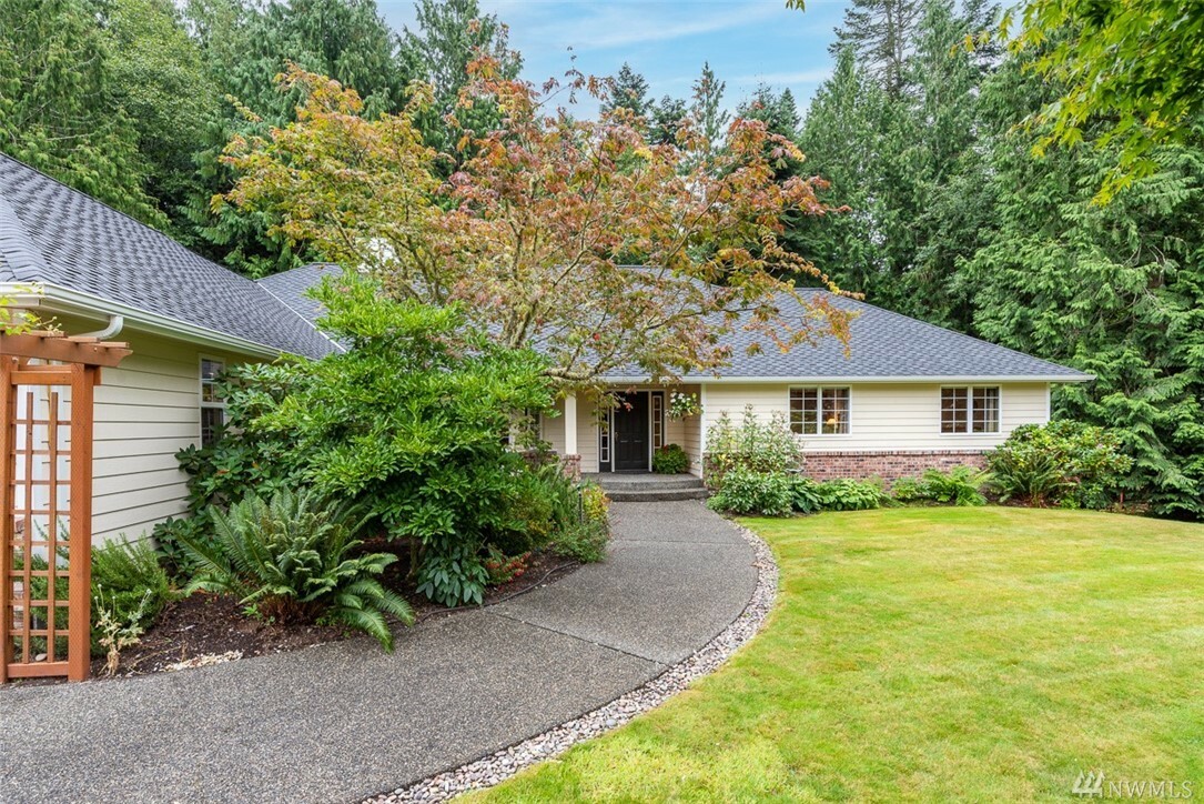 Property Photo: 4819 Woodside Dr WA 98221
