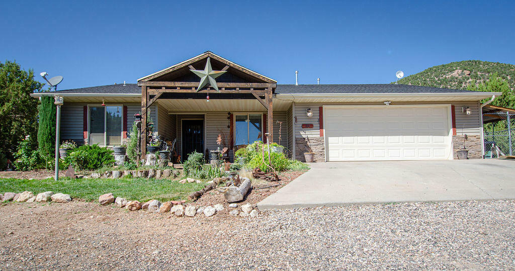 Property Photo:  511 E Cottontail  UT 84722 