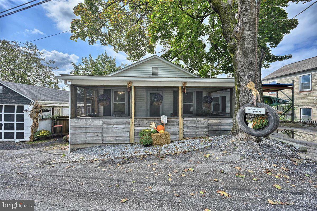 Property Photo: 402 Claster Boulevard PA 17018