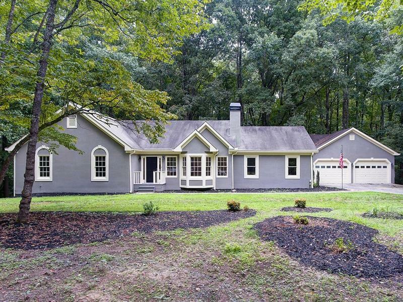 Property Photo: 1045 Al Cove GA 30114