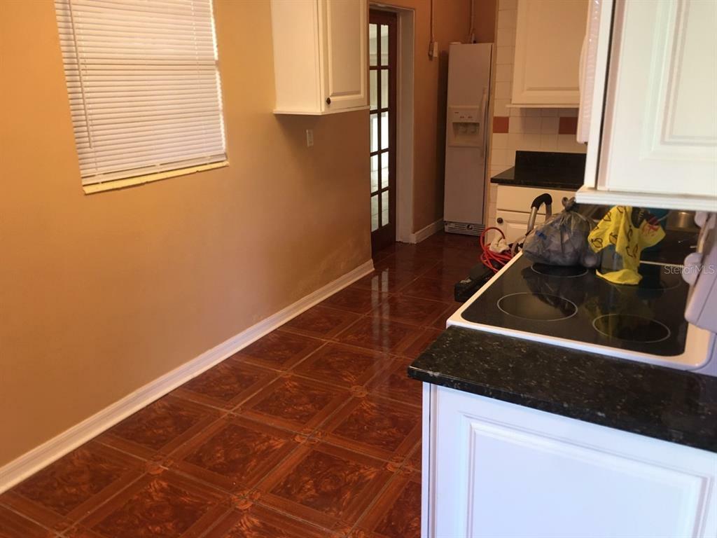 Property Photo:  2250 5th Street NE  FL 33881 