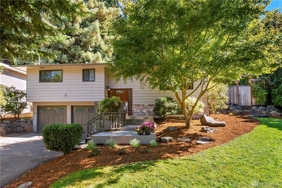 Property Photo:  18004 83rd Ave NE  WA 98028 