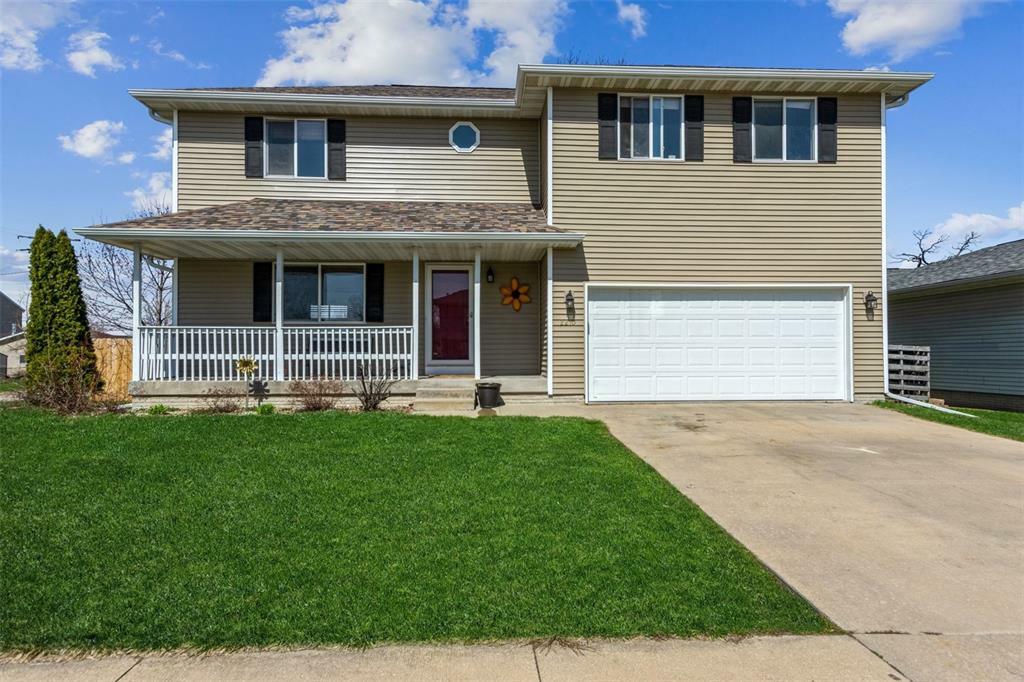 Property Photo:  2210 Pleasantview Drive  IA 52302 