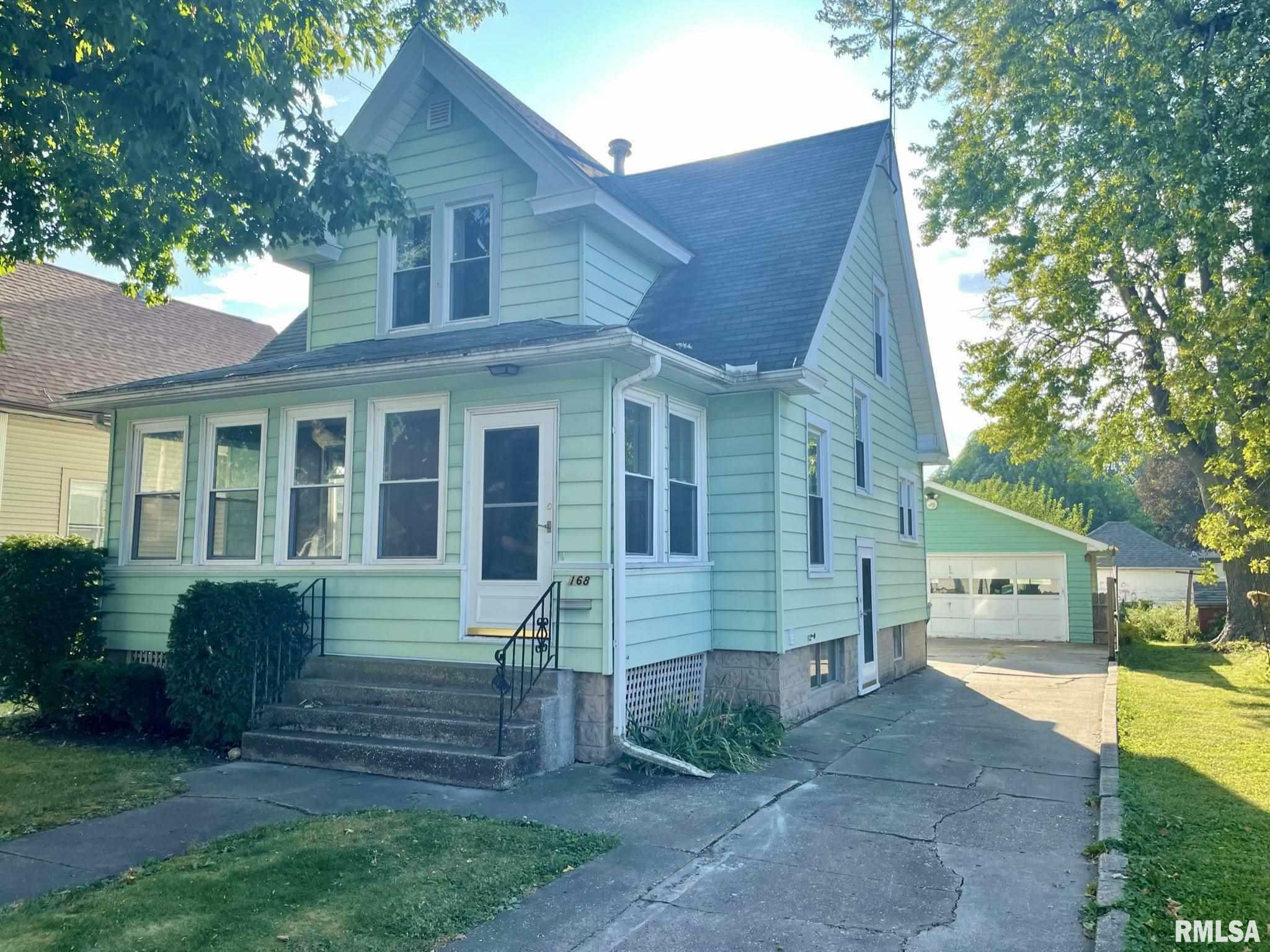 Property Photo: 168 Phillips IL 61401