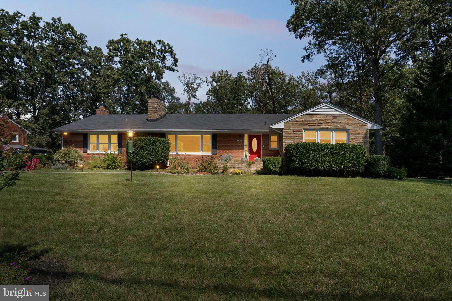 Property Photo:  6000 Sumner Road  VA 22310 