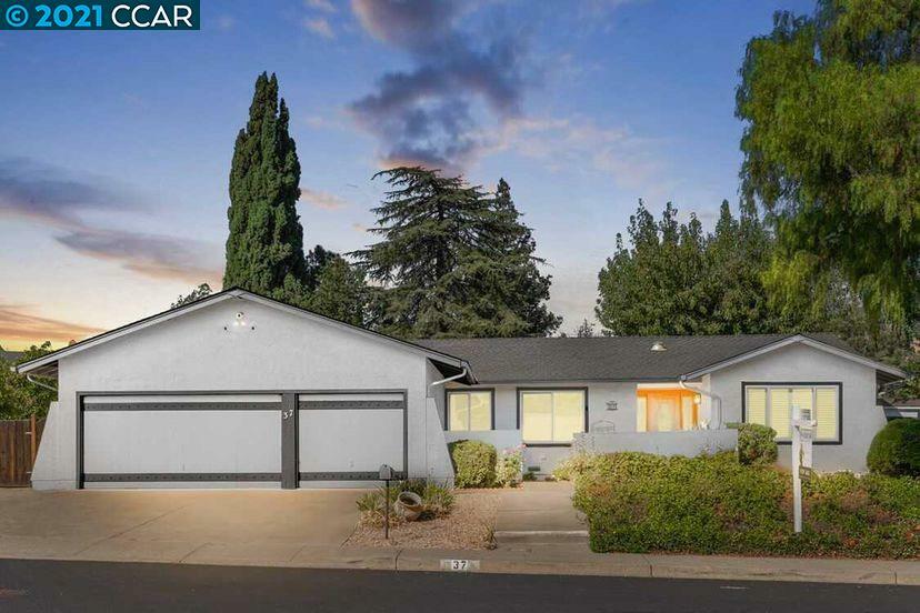 Property Photo: 37 Nottingham Circle CA 94517