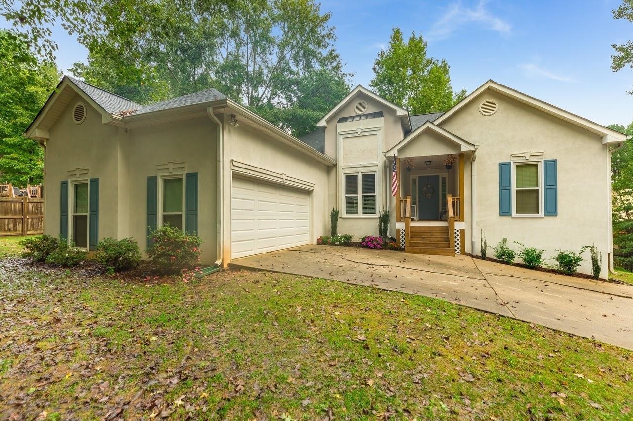 Property Photo: 115 Camden Woods Place GA 30157