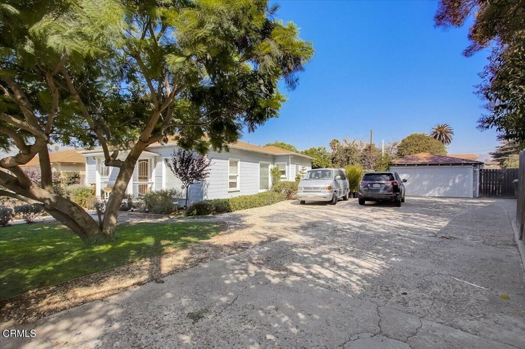 Property Photo:  239 Kellogg Street  CA 93001 