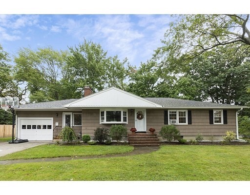 Property Photo:  129 Moody St  MA 01845 