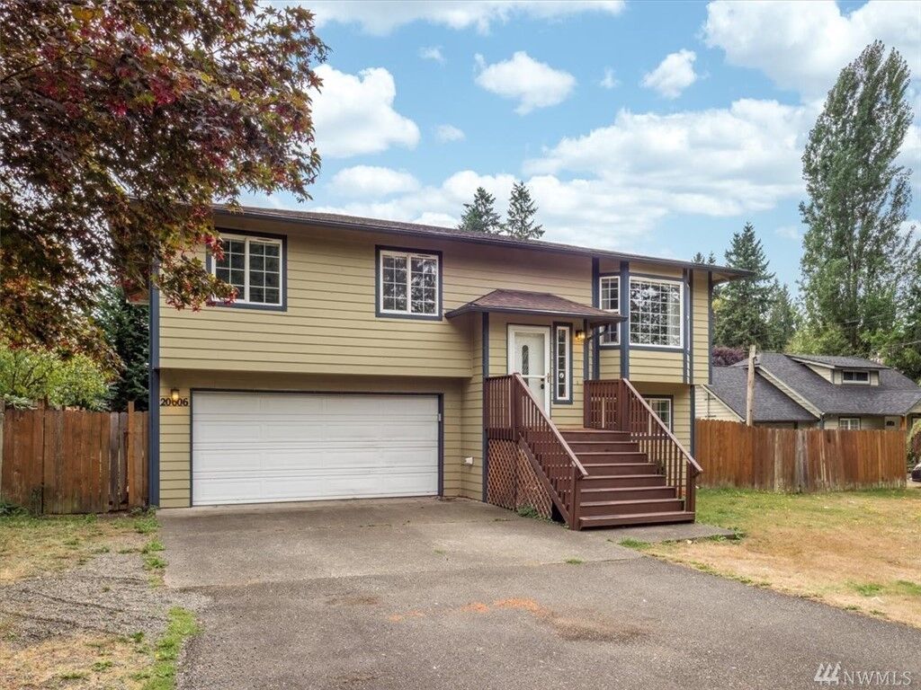 Property Photo:  20606 107th St E  WA 98391 