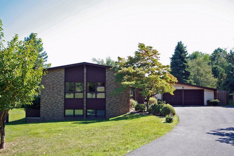 Property Photo:  26 Sand Hill Road  NJ 08801 
