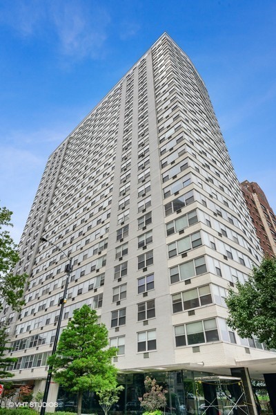 Property Photo: 3900 N Lake Shore Drive 20J IL 60613