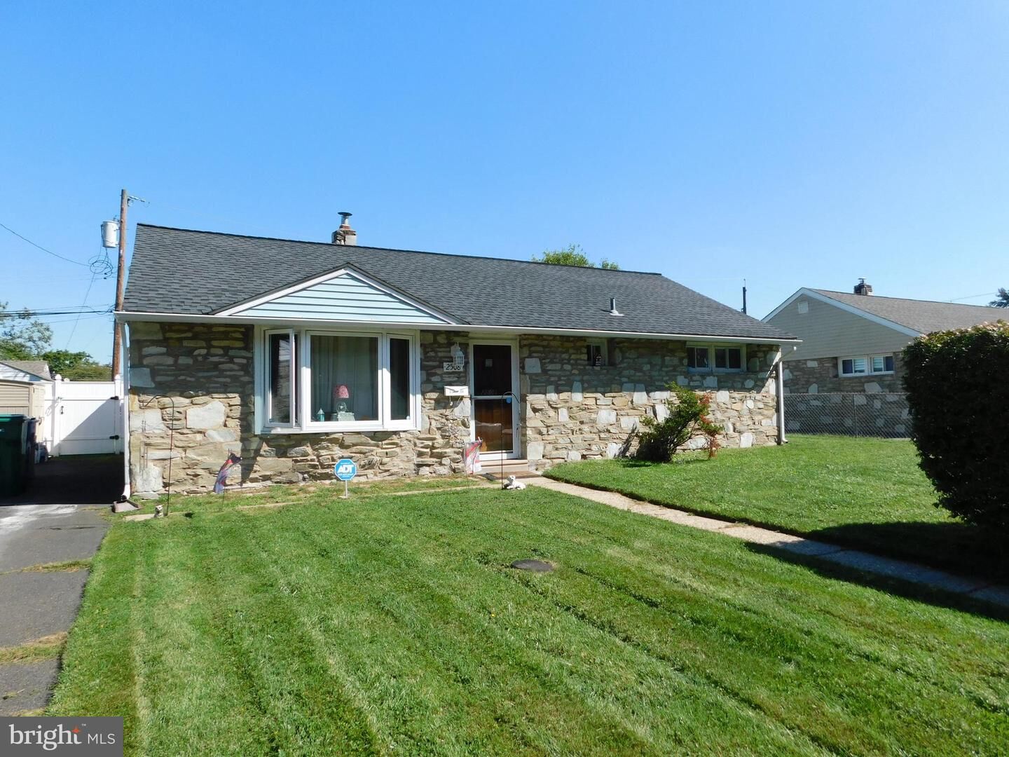 Property Photo:  2508 Woodlawn Drive  PA 19007 