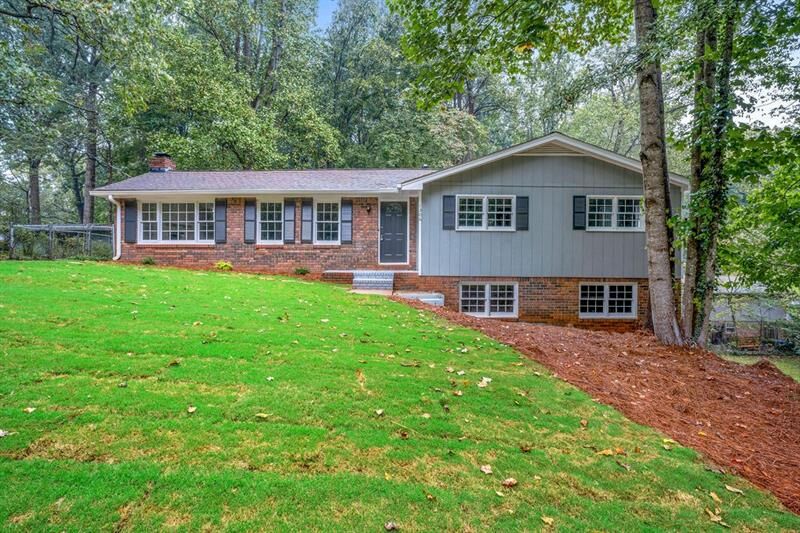 Property Photo:  1306 S Maple Lane  GA 30102 