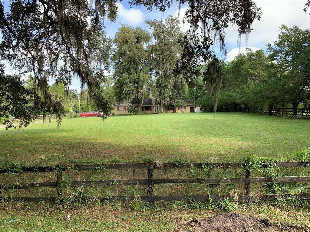 Property Photo:  381 SE 80th Street  FL 34480 