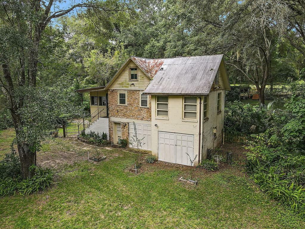 Property Photo:  33927 County Road 468  FL 34748 