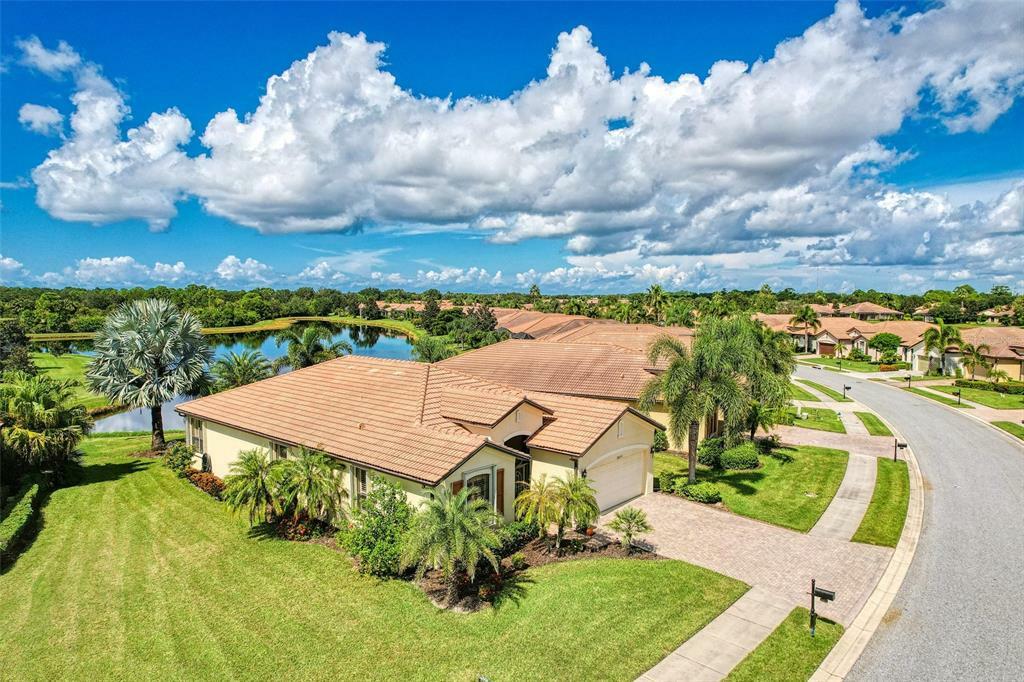 Property Photo: 20373 Pezzana Drive FL 34292