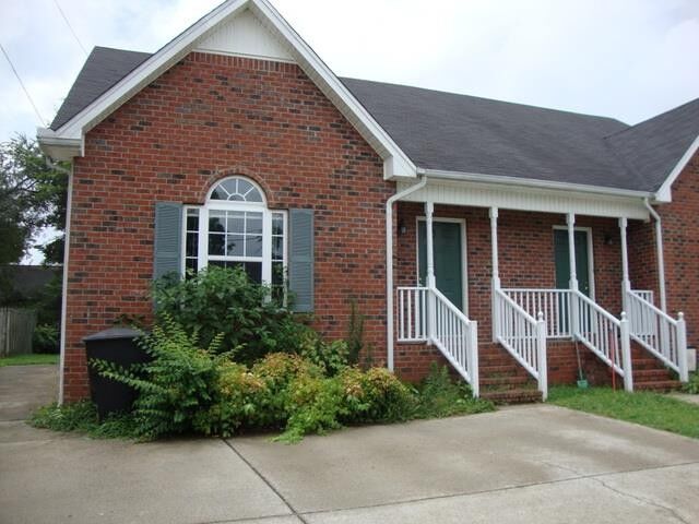 Property Photo: 1632 Center Point Drive TN 37130