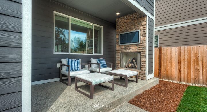 Property Photo:  29940 220th Avenue SE 18  WA 98042 