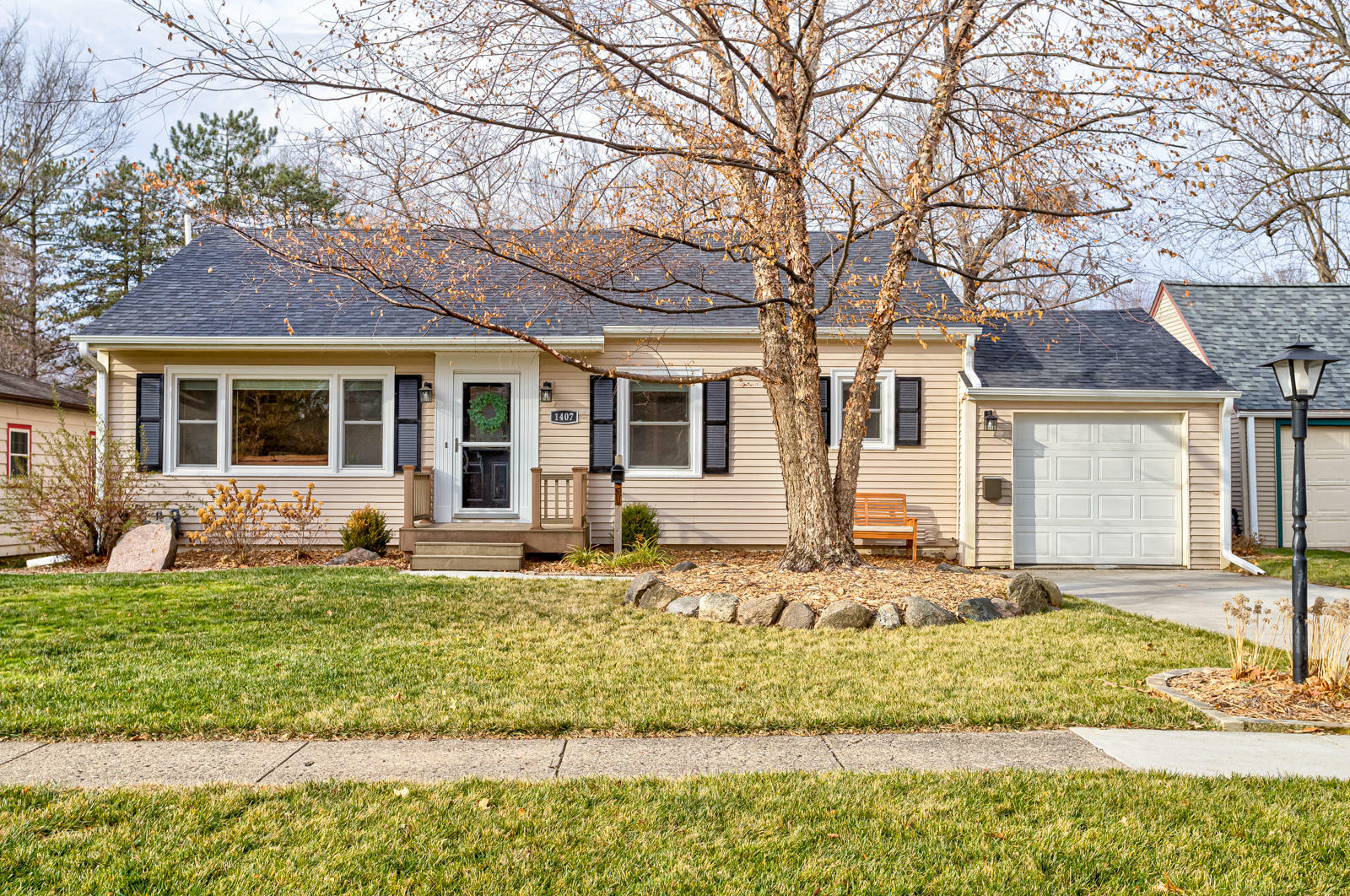 Property Photo:  1407 Clark Avenue  IA 50010 