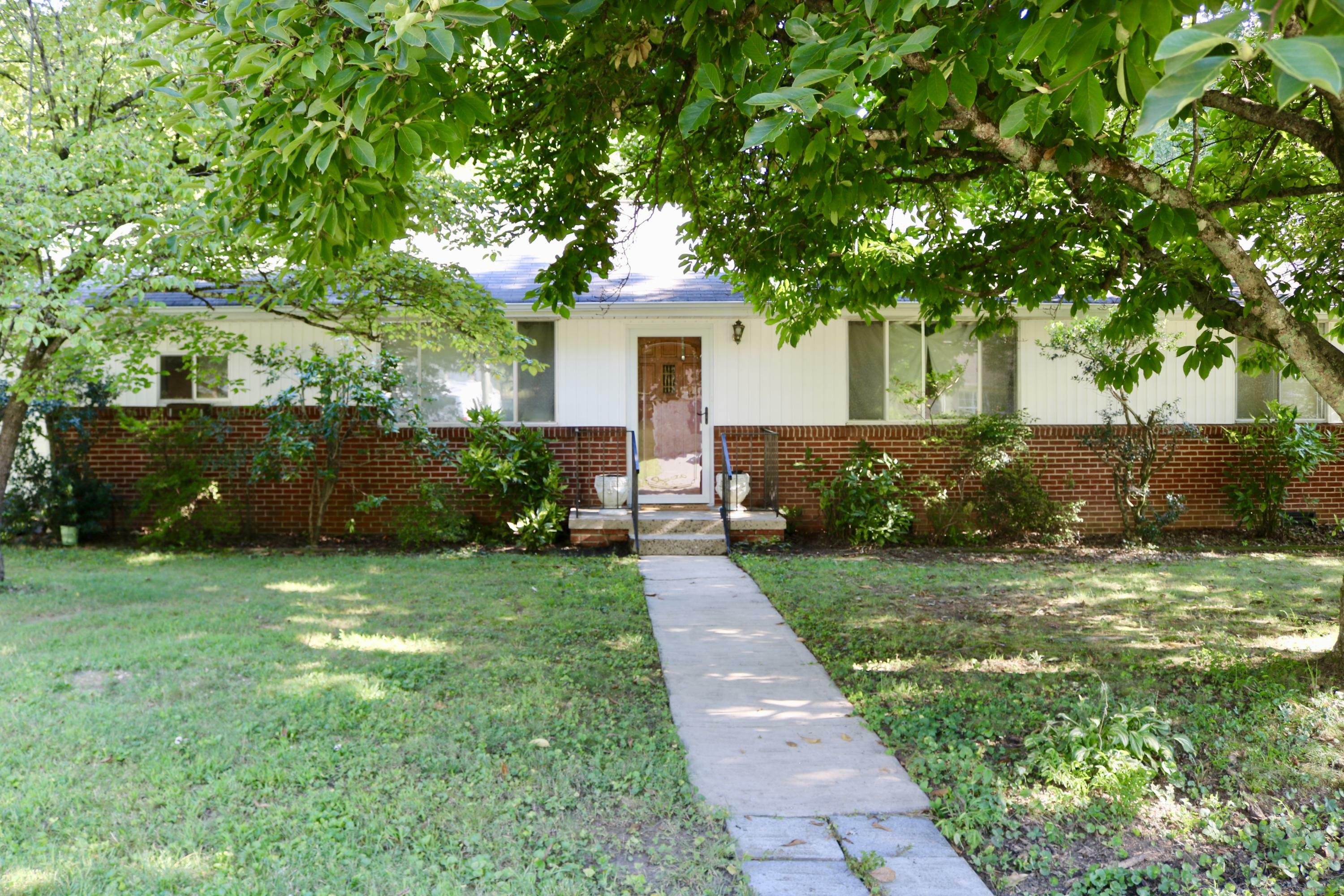 Property Photo:  2909 Aralia Lane  TN 37918 