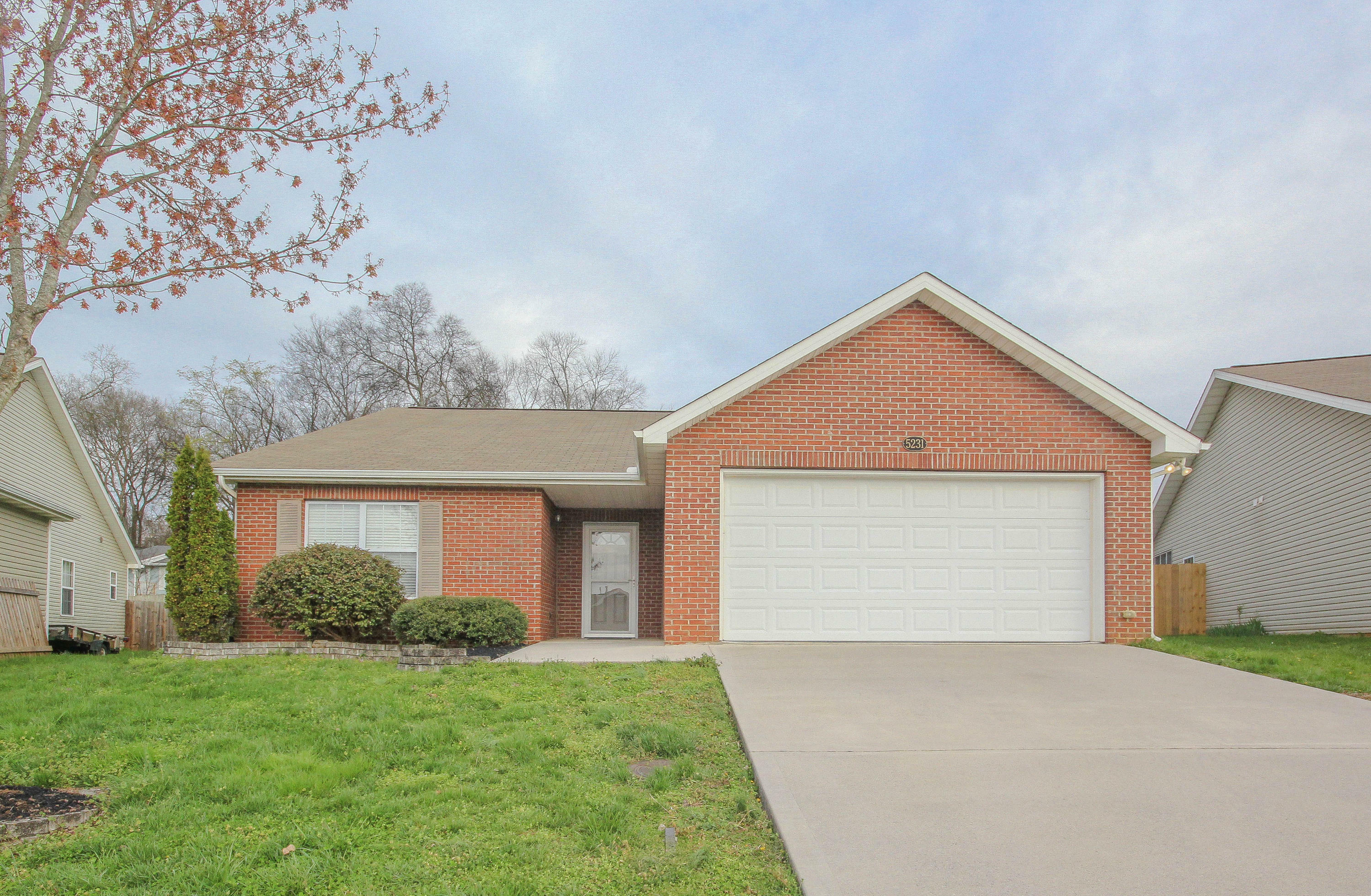 Property Photo: 5231 Blue Star Drive TN 37914