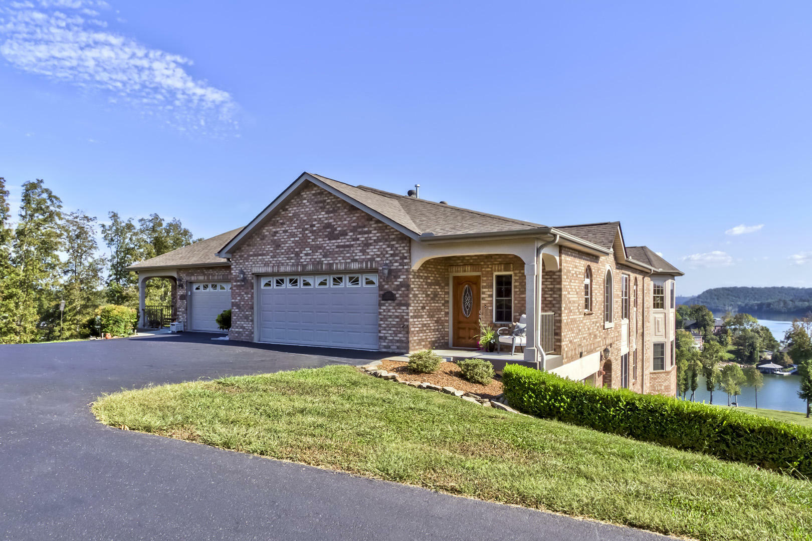 Property Photo:  2832 Lake Pointe Drive  TN 37763 