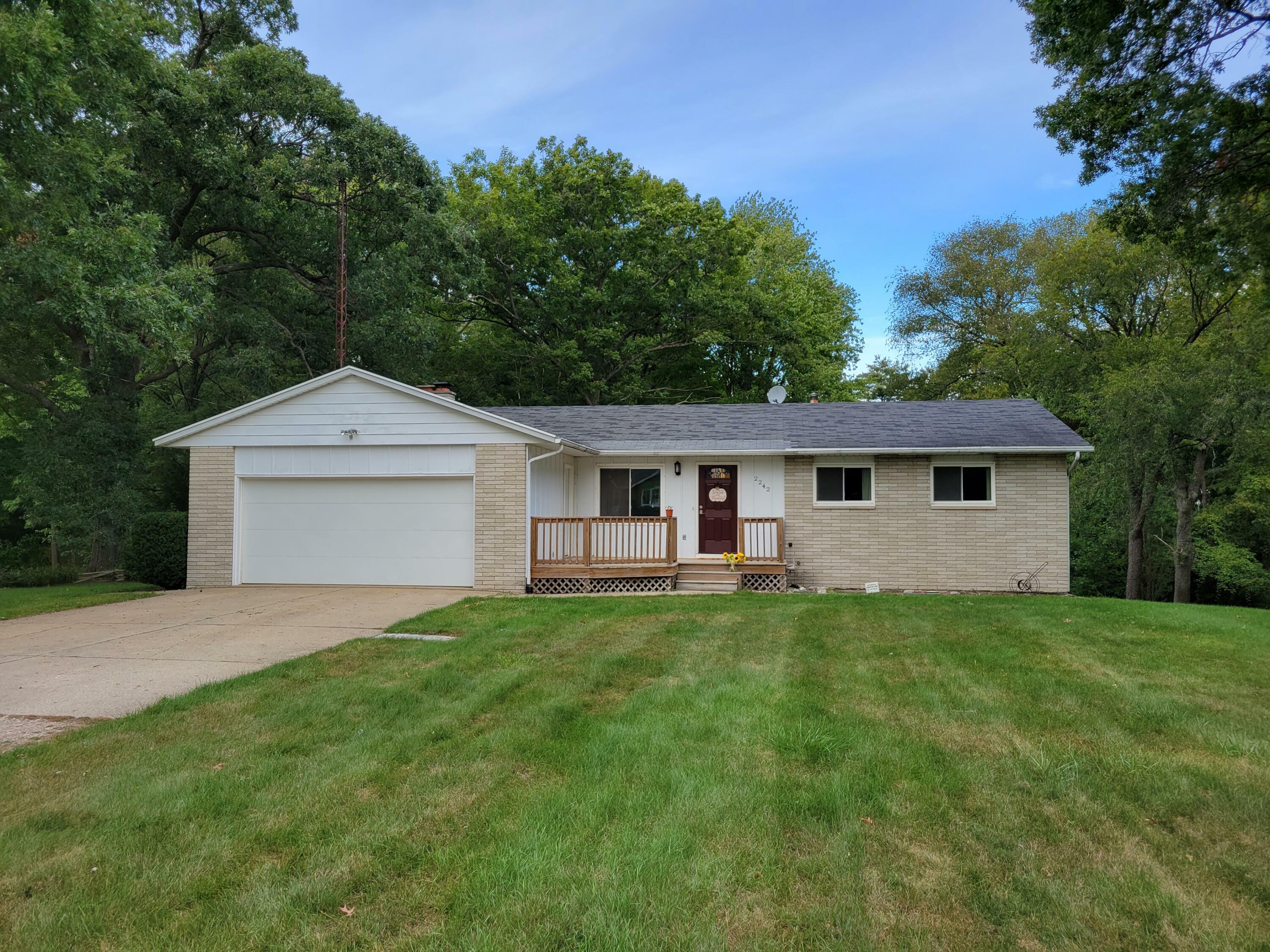 Property Photo:  2242 Corrine Avenue  MI 49444 