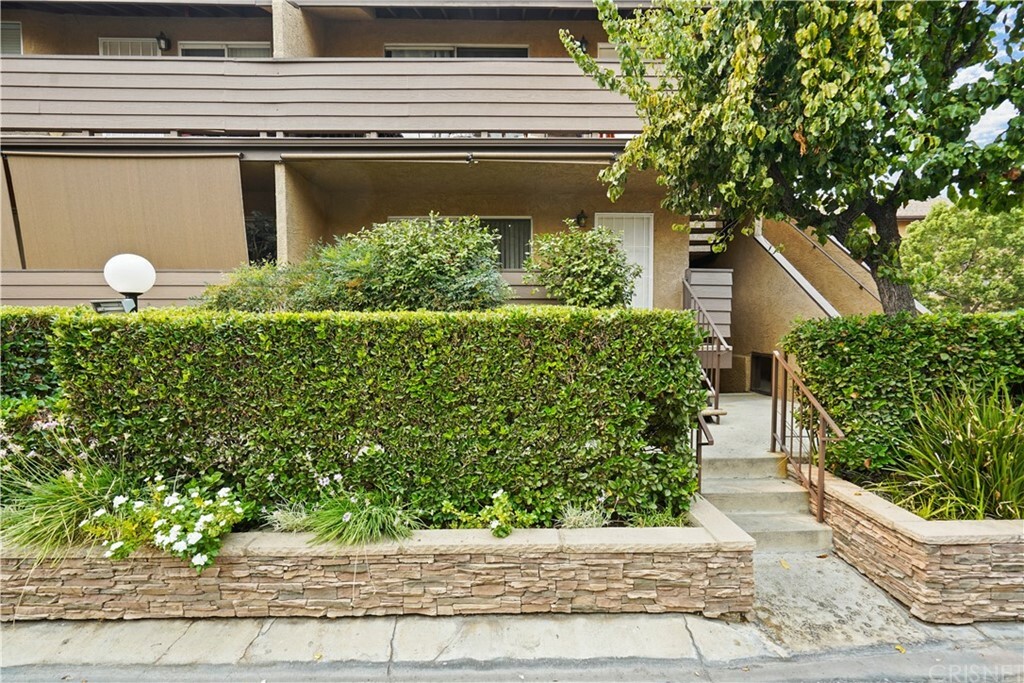 14837 Sherman Way 9  Van Nuys CA 91405 photo