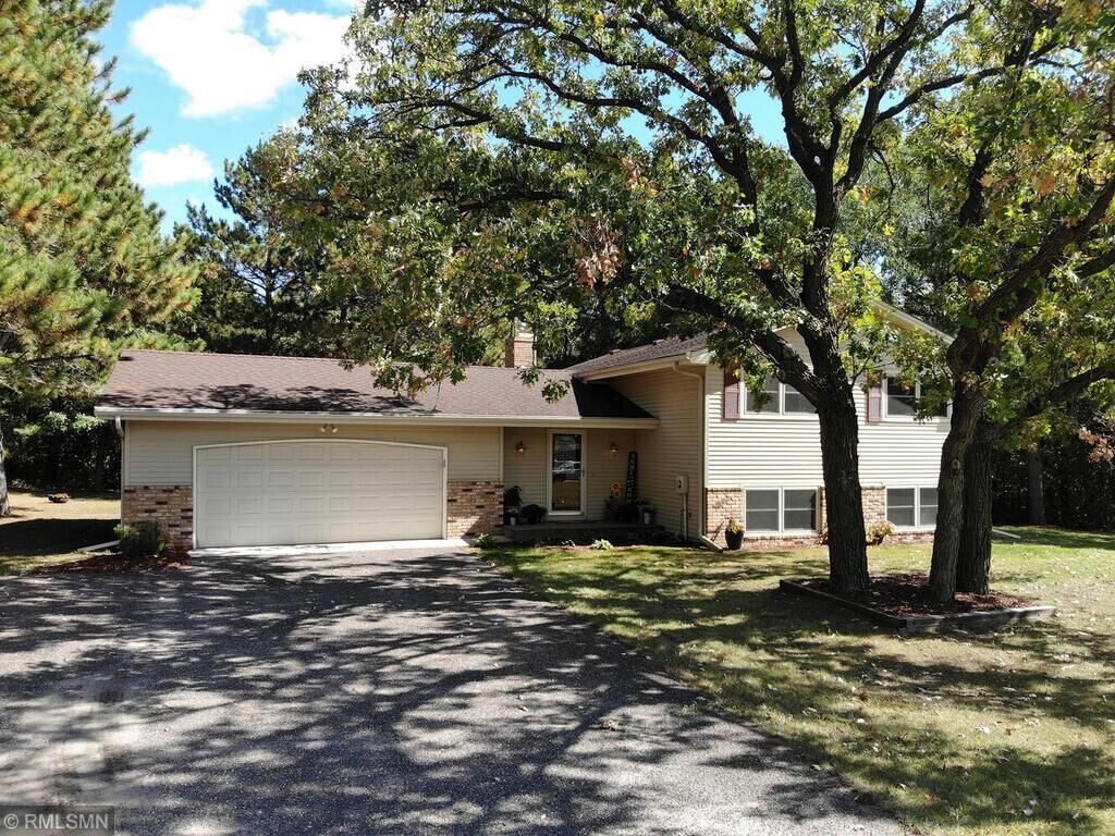 Property Photo:  15551 Barium Street NW  MN 55303 